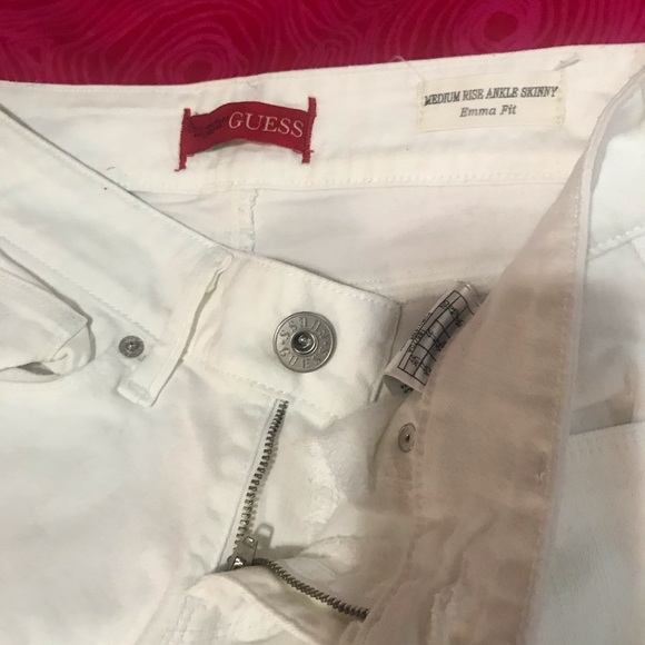 GUESS Medium Rise Ankle Rise Jeans - Picture 3 of 7